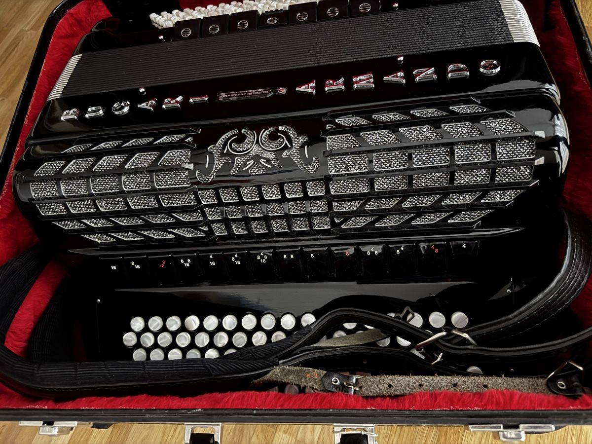 Strumenti musicali: Akkordeon Bugari Armando Artist – Usato da Niederweningen venduto da sta_ml69 3