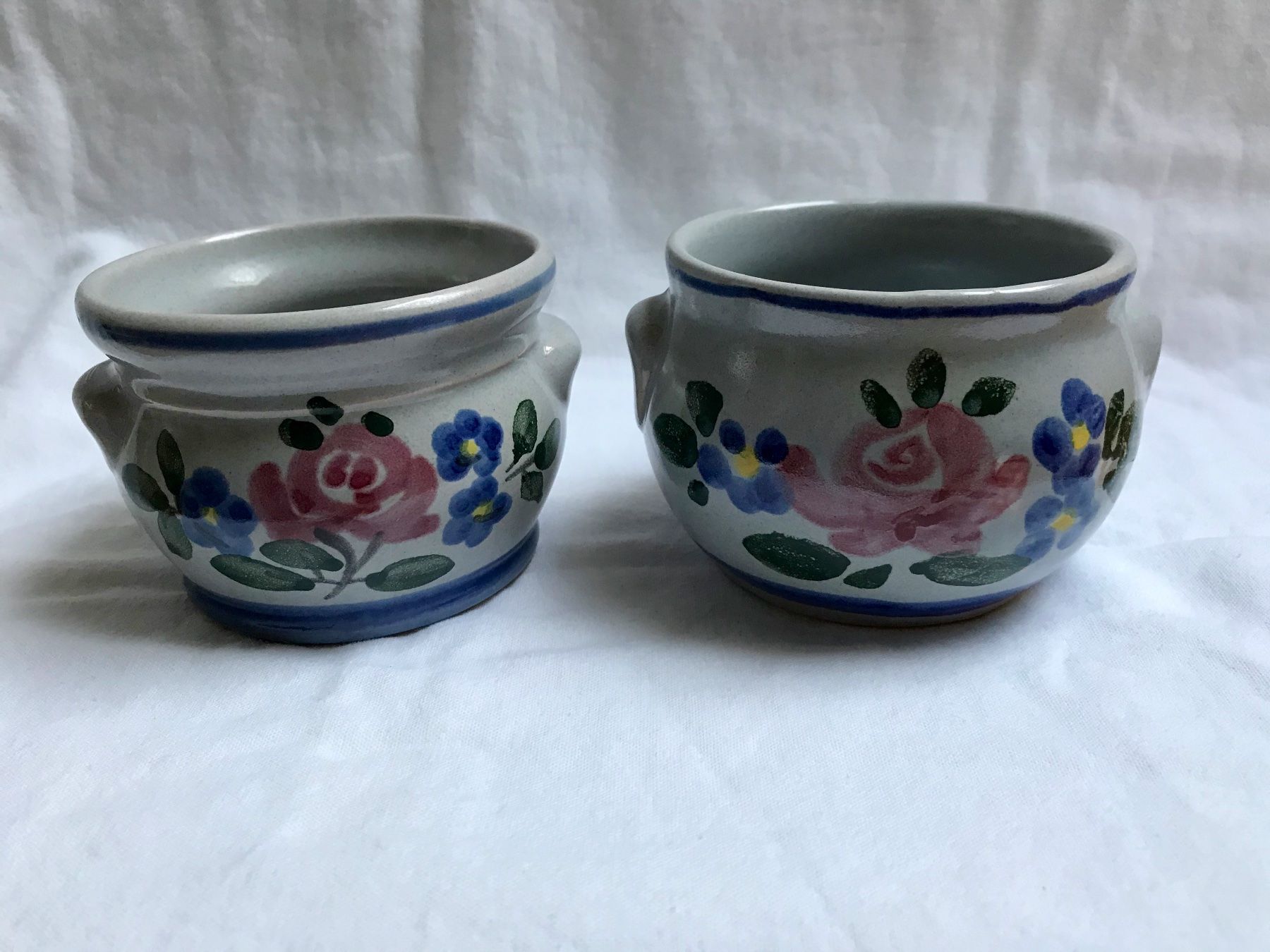 Pentole: 2 glasierte Töpfe mit Blumenmotiv – Nuovo (secondo la descrizione) da Basel venduto da Solaia28
