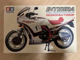 Tamiya Honda VT250F Integra 1:12 Model Kit