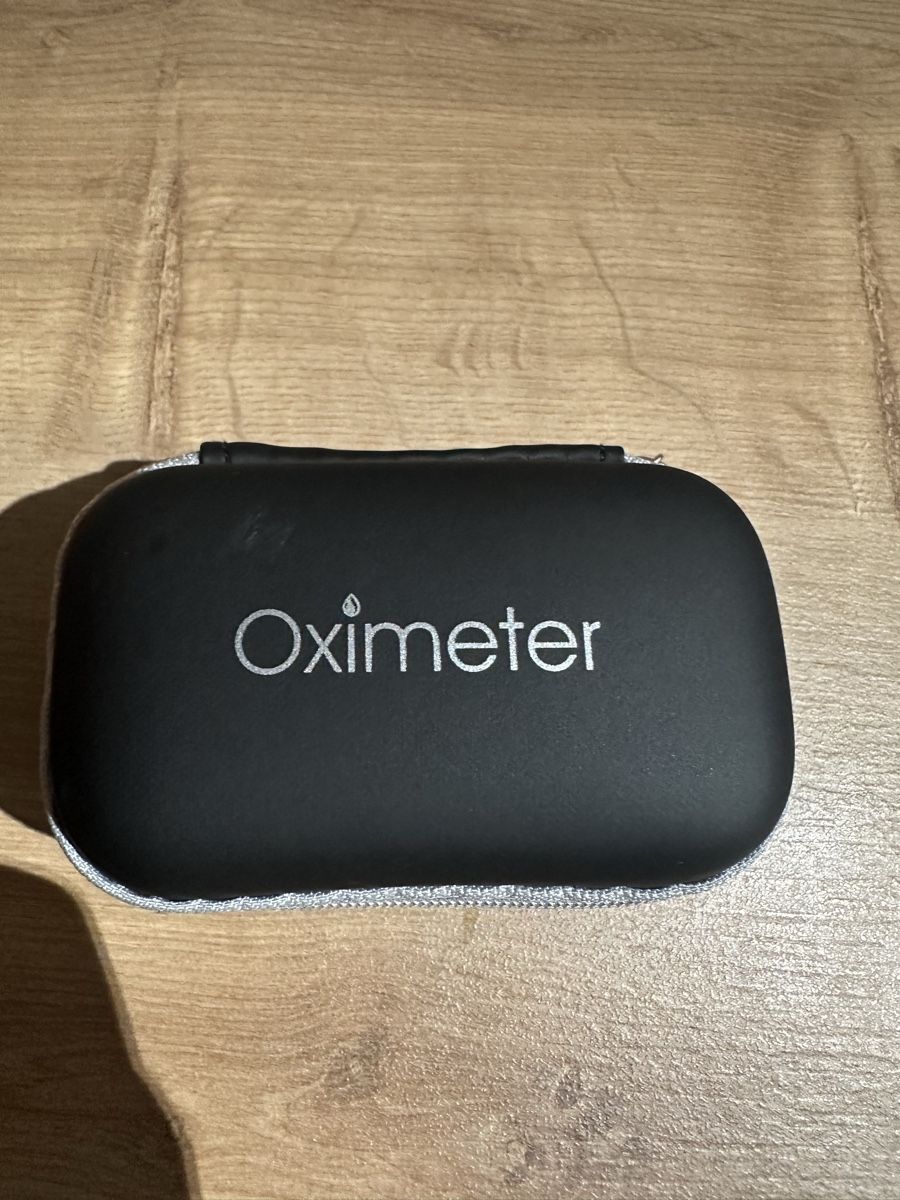 Attrezzature mediche: Pulse Oximeter - Measures blood oxygen levels easily! – Usato da Endingen venduto da kri_9zh8 2