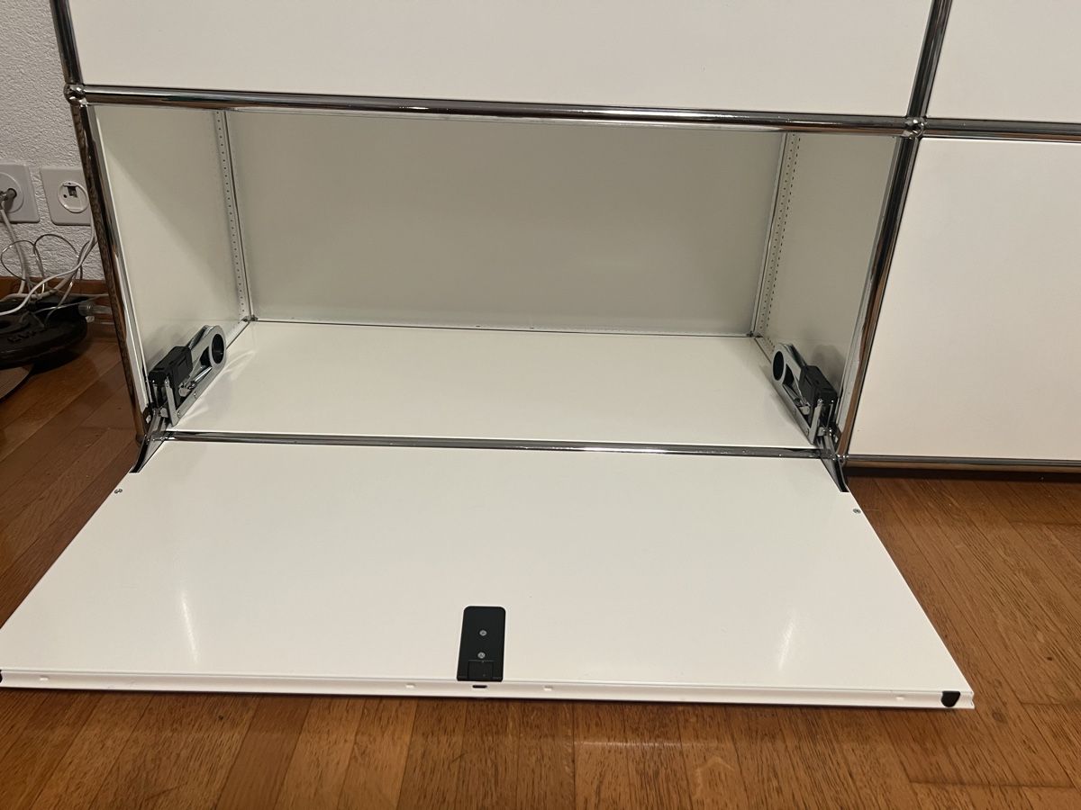 USM Étagères: Original USM Haller Sideboard weiss 4 – D'occasion à Neuheim par ann_lp22 3