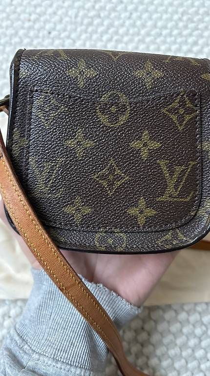 Louis Vuitton Borse da donna: Louis Vuitton Umhängetasche – Usato da Rapperswil SG venduto da patricia.ferrari75 2