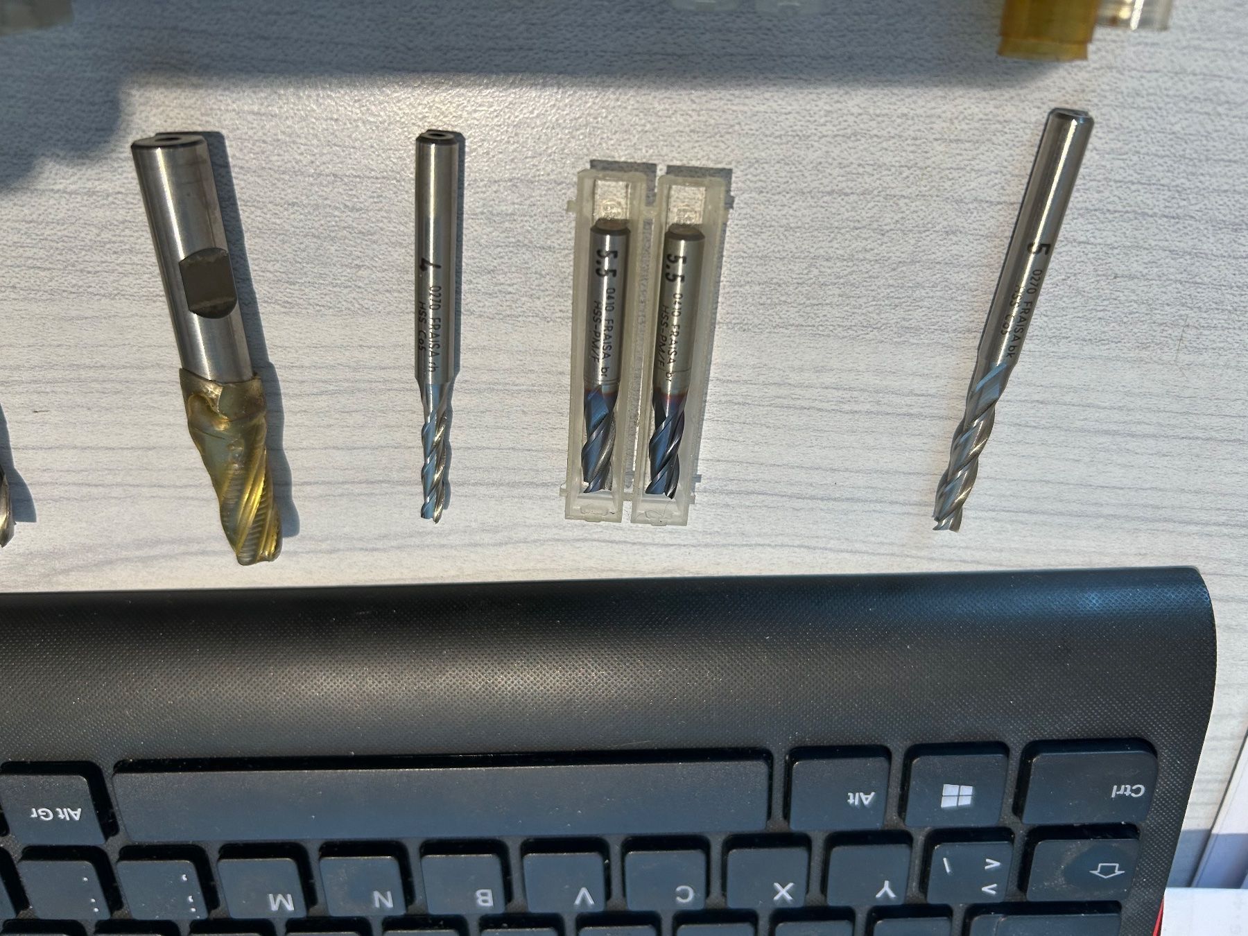 Tutti gli attrezzi: 2Fräshalter SK 40  + Div. Fräser – Usato da Brunnen venduto da Eidgenosse02 8