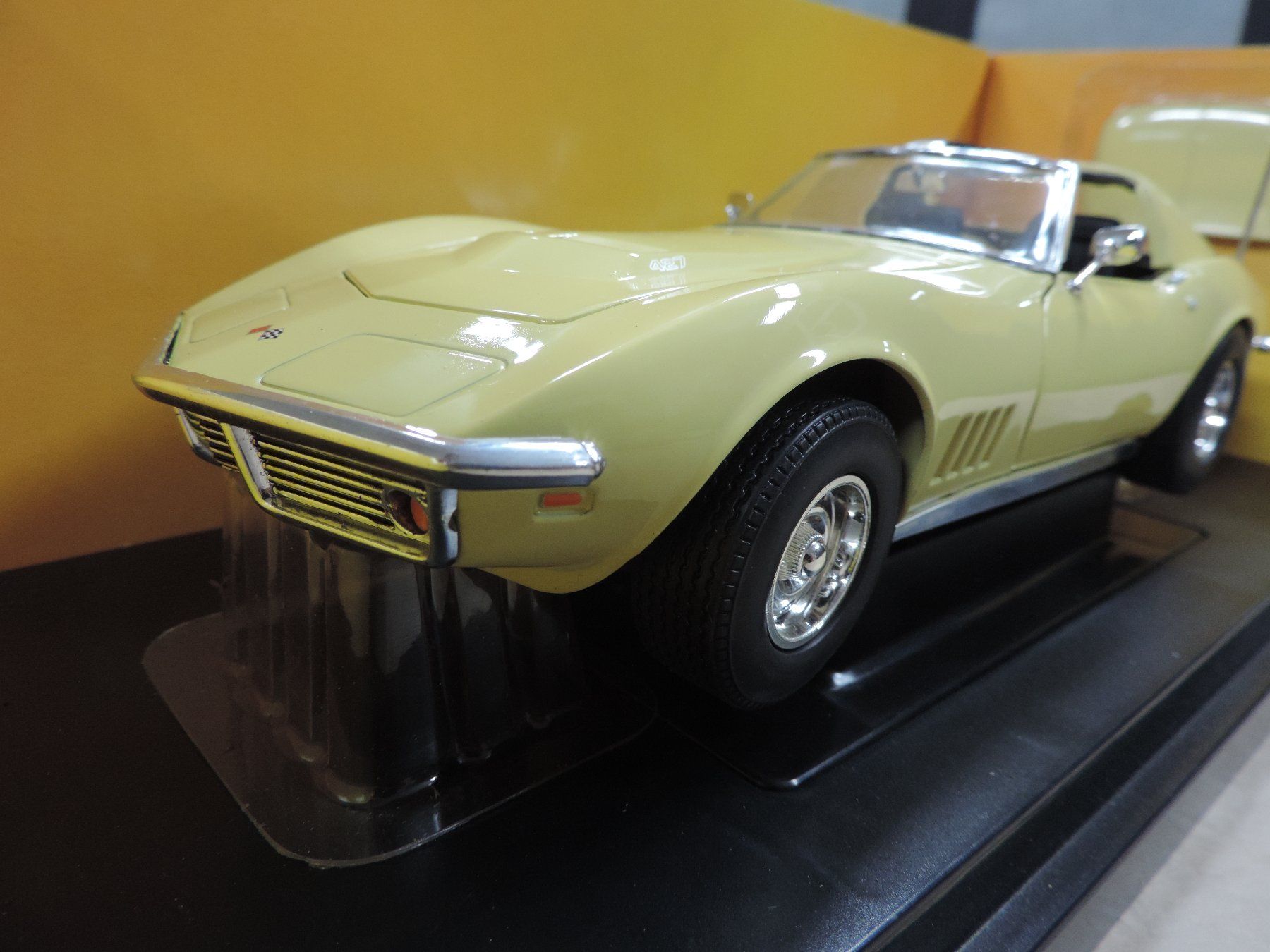 Chevrolet Modellini d'auto: 1968 Chevrolet Corvette Coupe – Nuovo (secondo la descrizione) da Epautheyres venduto da LordSkull 5