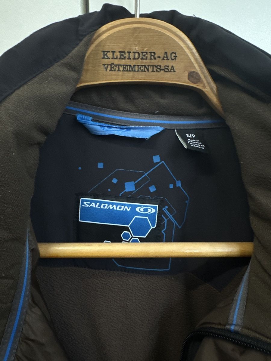 Salomon Jacken: Herren Salomon Winter oder Skijacke S ohne Kapuze – Gebraucht aus St. Margrethen SG von Leila026 1