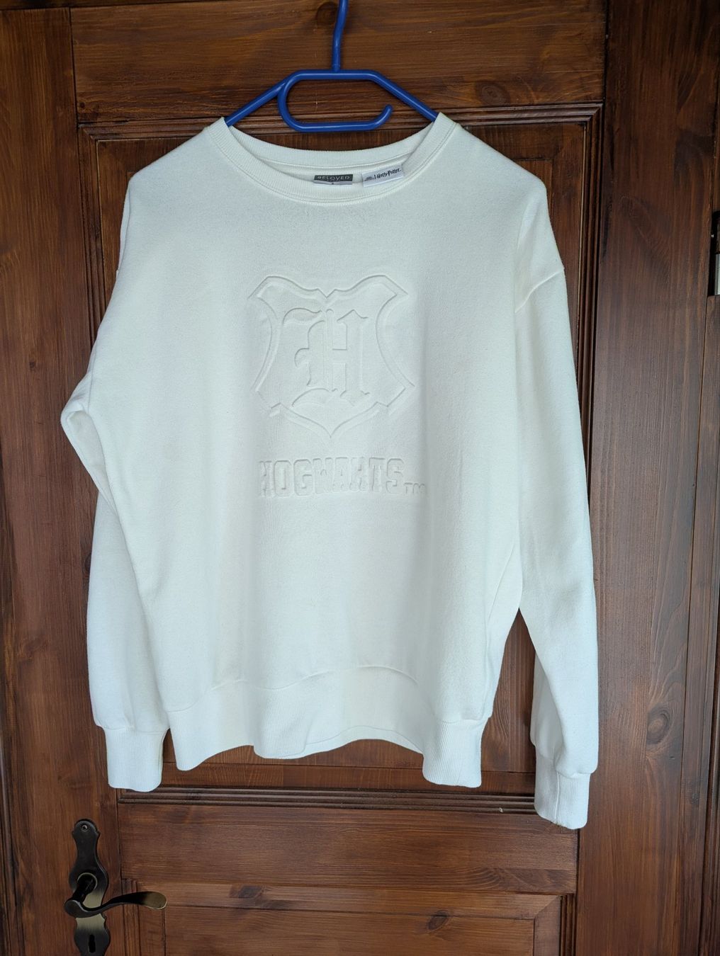 Pulls & Sweat-shirts: Pulli Hogwarts Relief Grösse S, creme – D'occasion à Goldingen par YouAreMySunshine