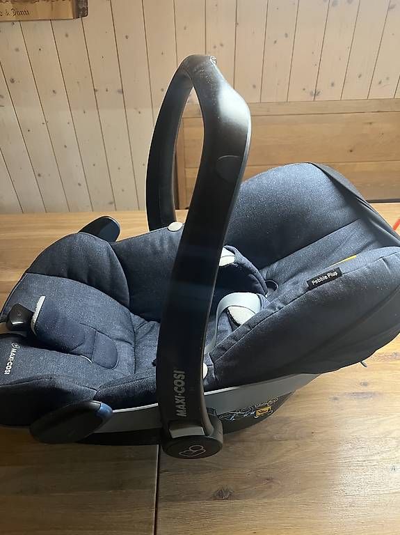 Auto-Kindersitze: Maxi cosi Babyschale für Auto – Gebraucht aus Wasen im Emmental von fix87 3