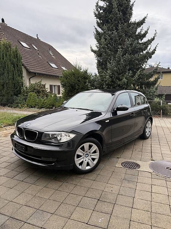 Autos: Bmw 116i zum aufbereiten oder export – Défectueux à Reinach AG par Tt32056