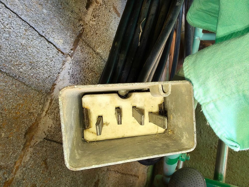 Holzspalter Kegelspalter Unitech SKF 100 LA 4 / 82 Kloten (Gebraucht