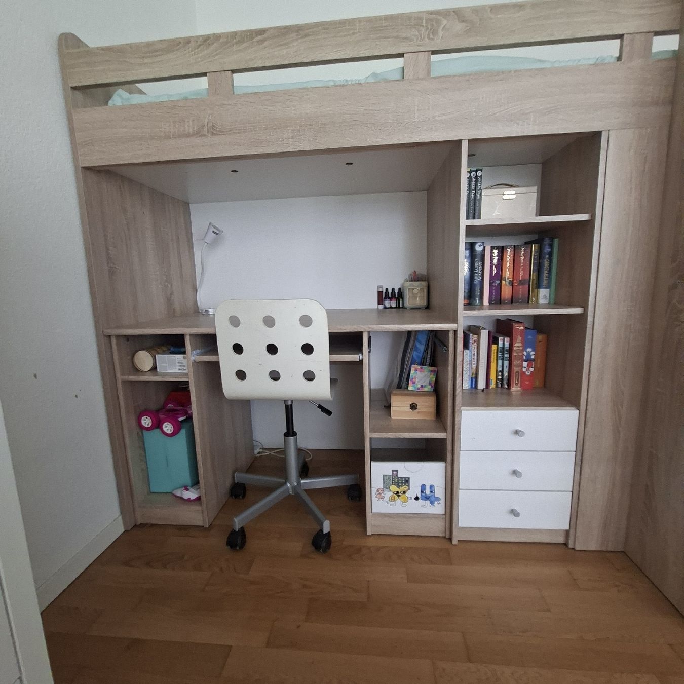 Letti: Hochbett mit Schreibtisch – Usato da Adliswil venduto da Newusername 2