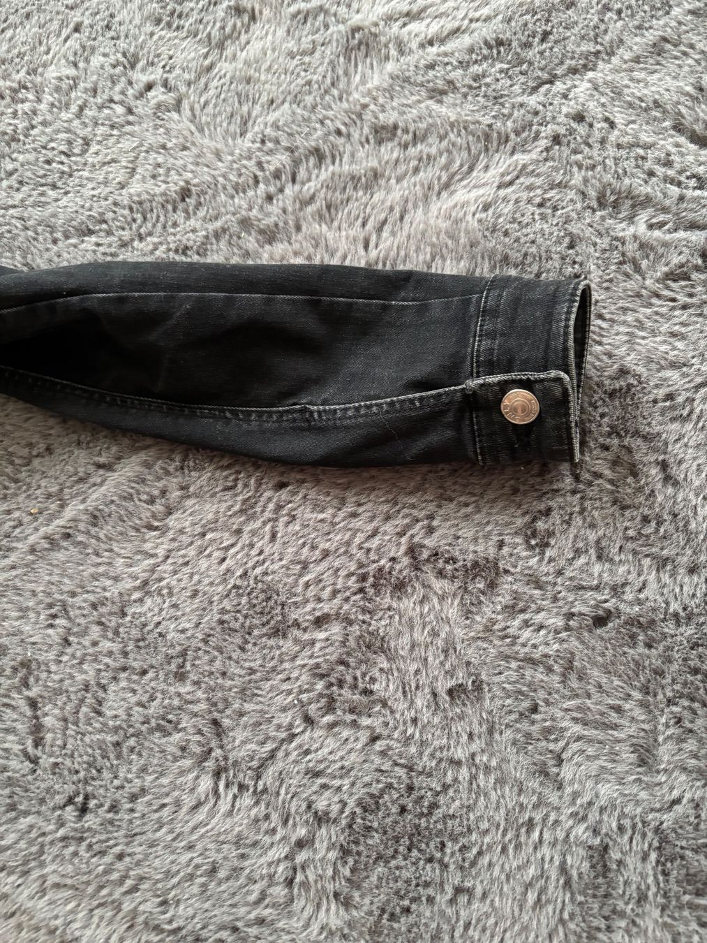 Only Giacche: Stylish black denim jacket, size S – Usato da Wichtrach venduto da Re_Fit 4