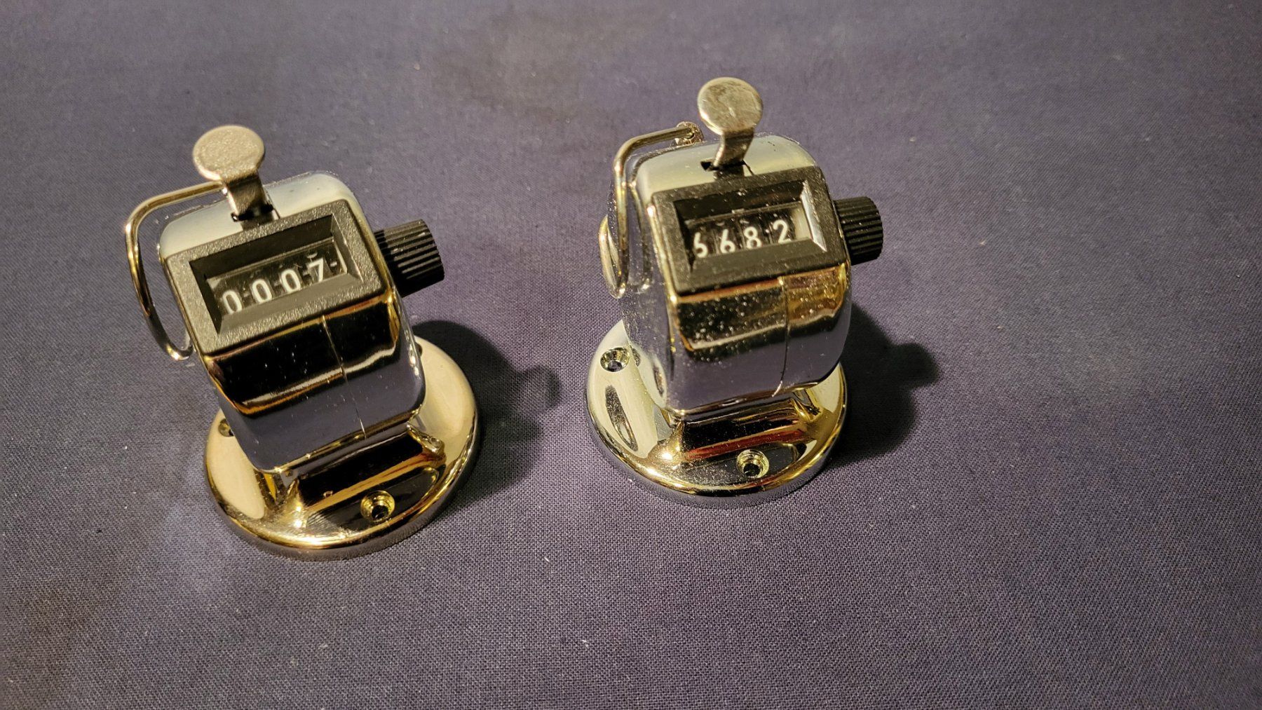VOLTCRAFT, 2 mechanische Handzähler Kaufen auf Ricardo