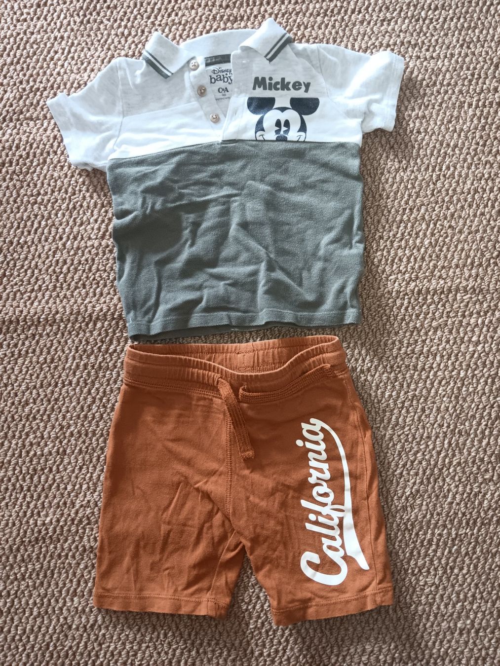 Lotti & Set di vestiti: Baby Kleider Paket ,Gr.74 /80 – Usato da Oftringen venduto da WufffWuff 1