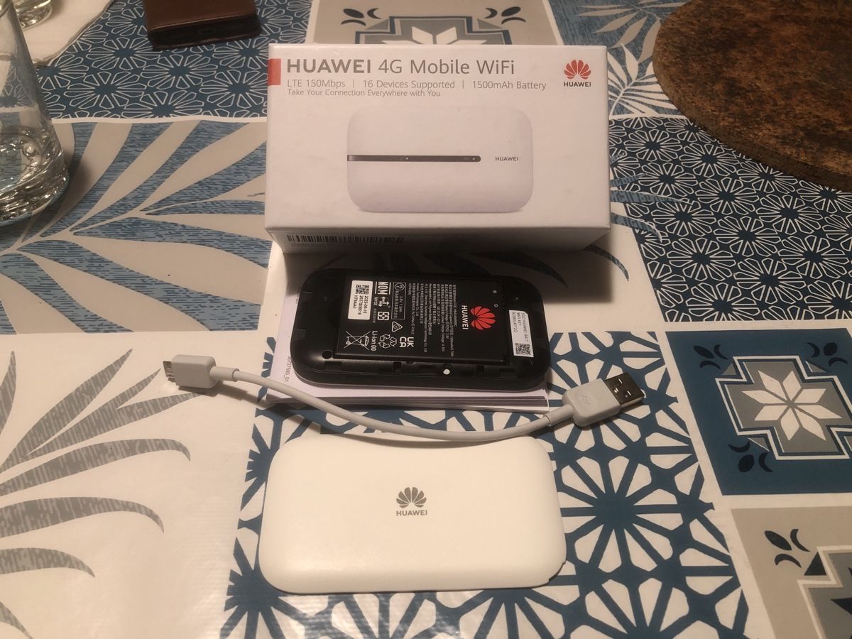 Huawei Modem & Router: Router mobile HUAWEI E5576-320 saponetta – Nuovo e nell'imballaggio originale da Tesserete venduto da claytonwebb 2