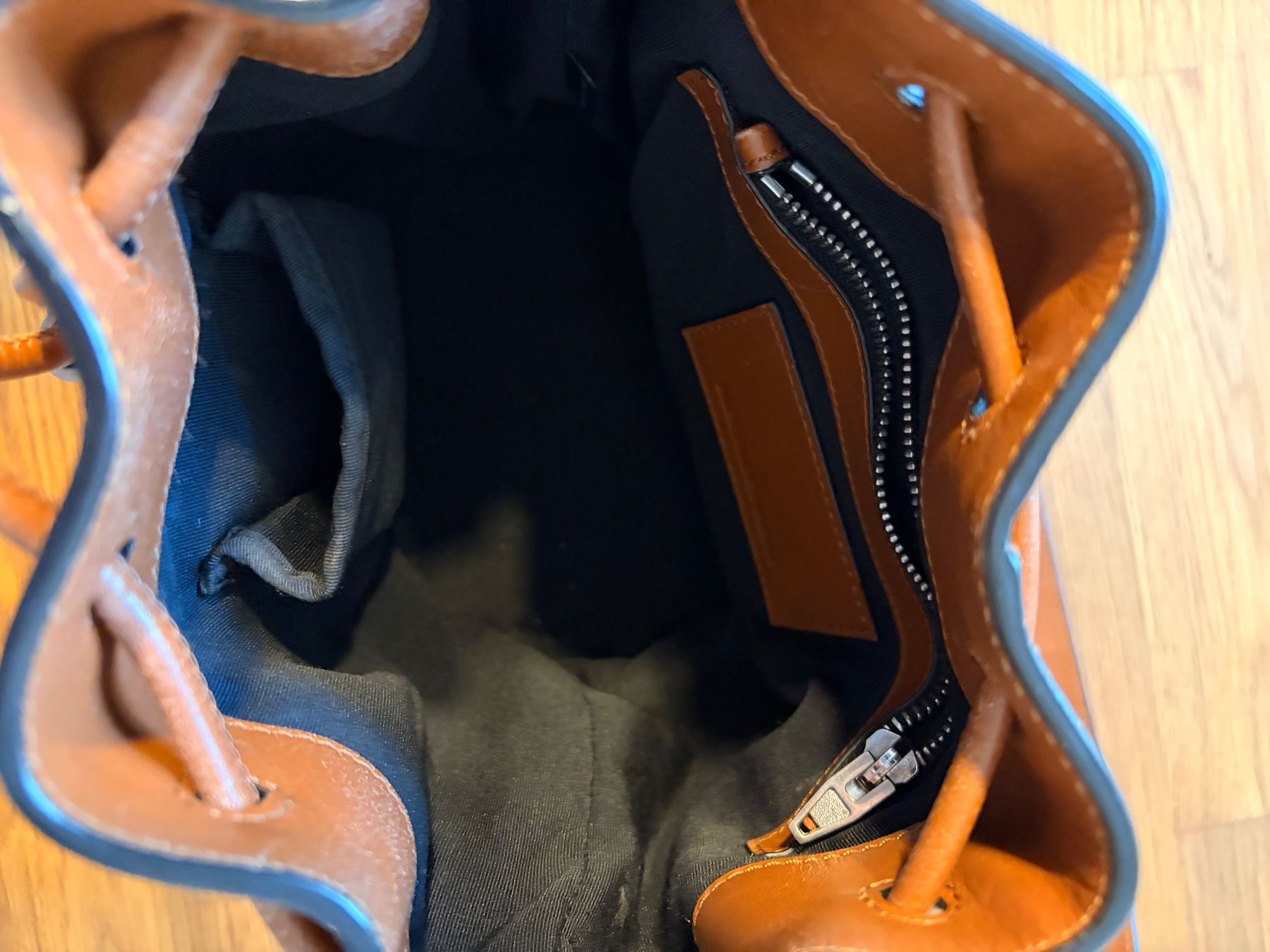 Alexander Wang Borse da donna: Alexander Wang Bucket/Crossbody Bag – Usato da Bern venduto da ch89898989 2