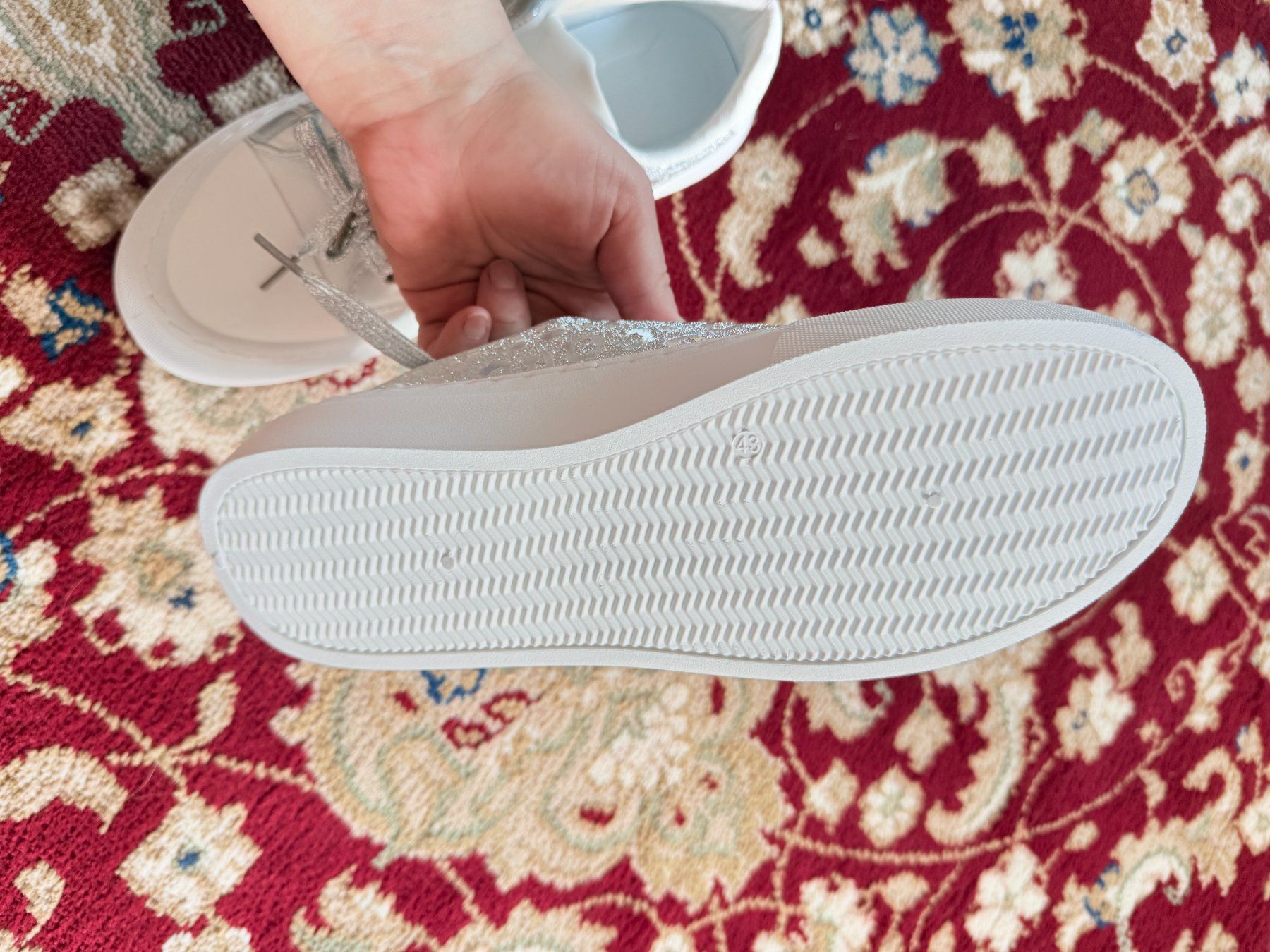 Herrenschuhe: Baskets blanches argentées – Neu (gemäss Beschreibung) aus Genève von AWWA 3