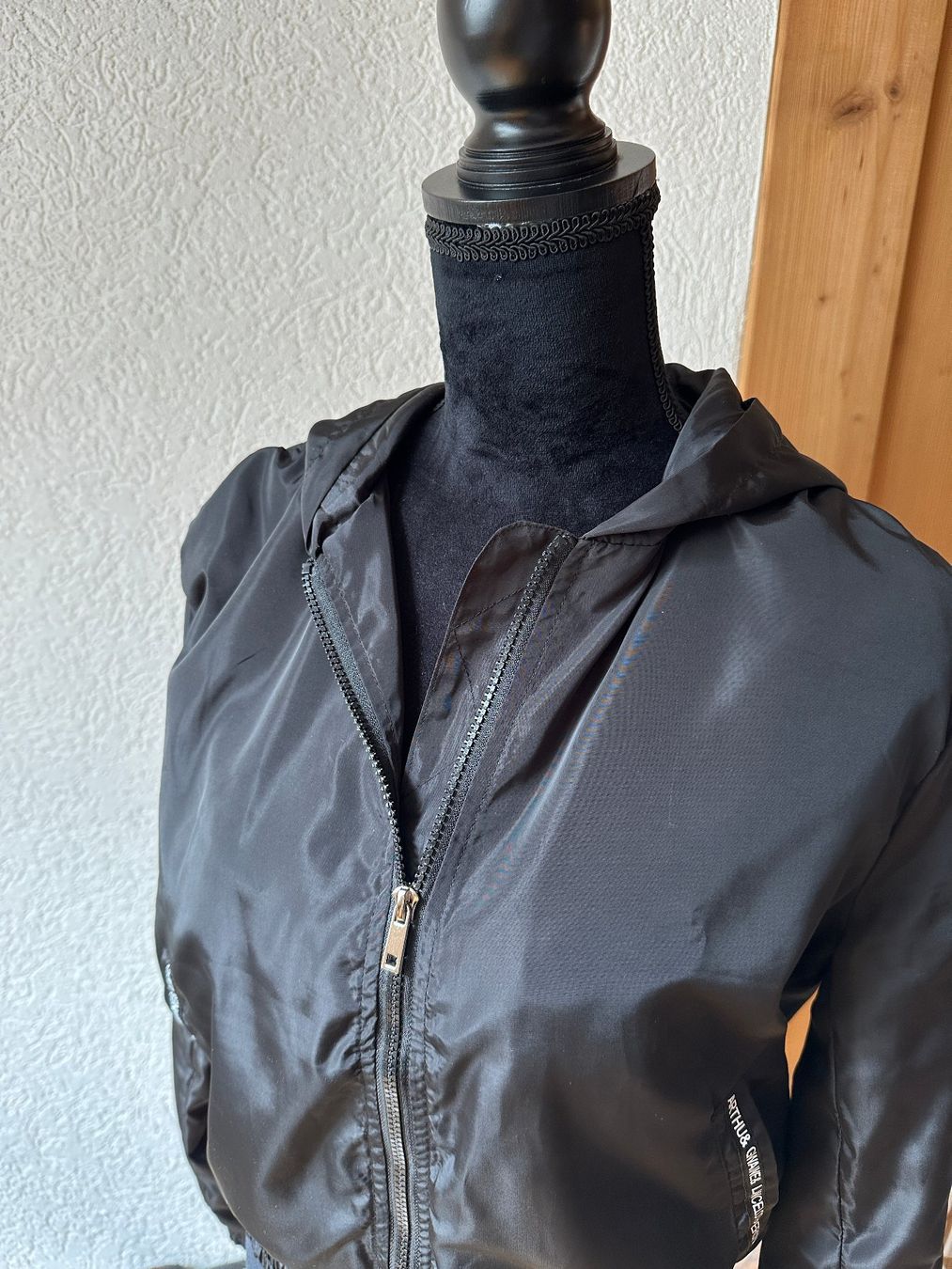 Giacche: Leichte Jacke Windbreaker Trainerjacke S – Nuovo (secondo la descrizione) da Gümmenen venduto da FelizitasHermann 4