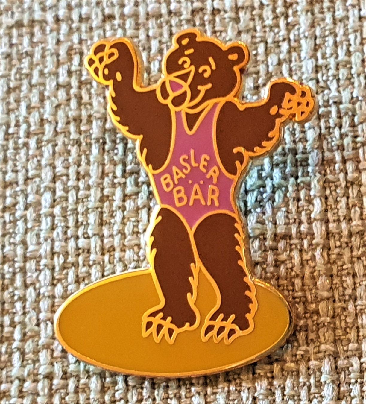Placchette & Badge: K878 - Pin  Basel Basler BÄR – Usato da Reinach BL venduto da Boston-Verkauf