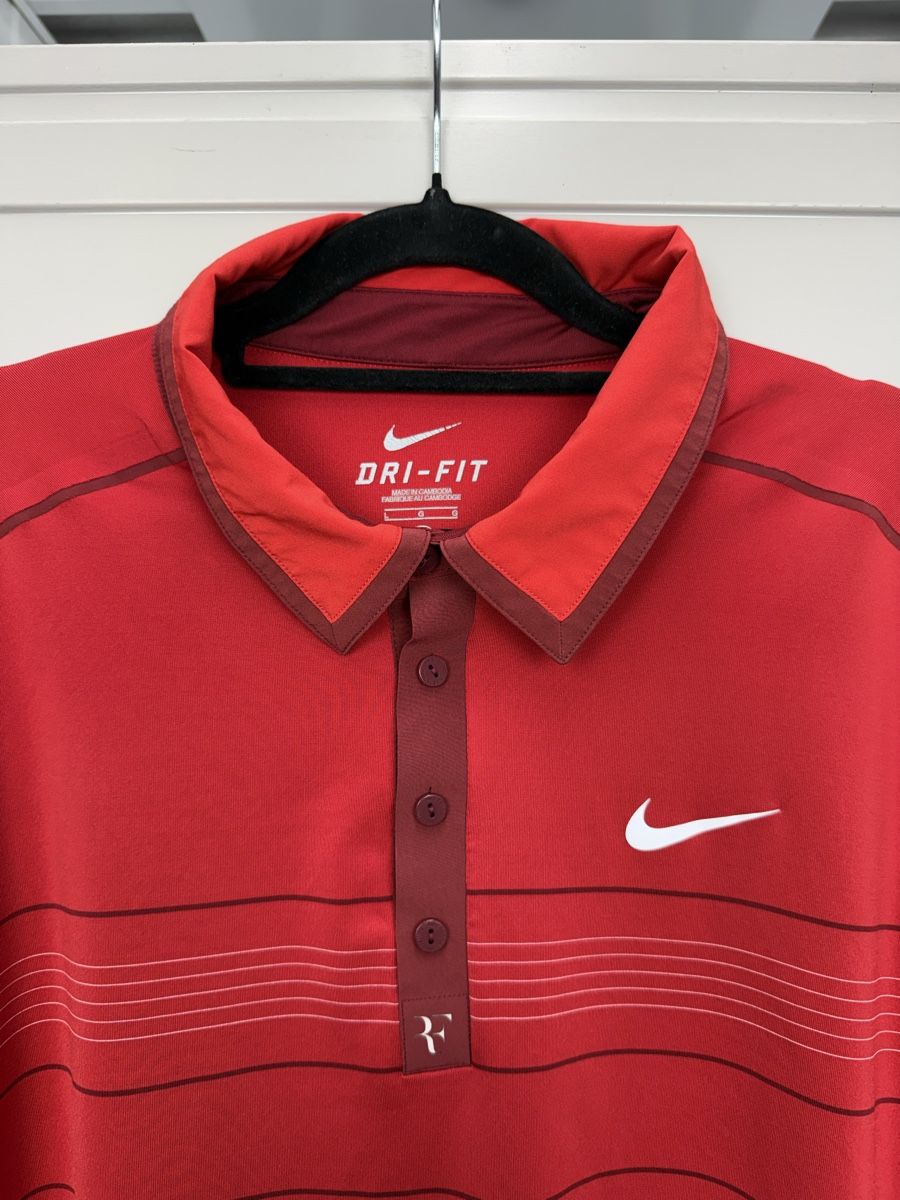 Nike Polo-Shirts: Nike x Federer polo (2011) – Gebraucht aus Lausanne von Unehistoiredesapes 1