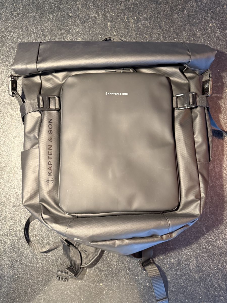 Kapten & Son Rucksäcke: Kapten & Son Lisbon Backpack 25-30L – Gebraucht aus Zürich von Philschu