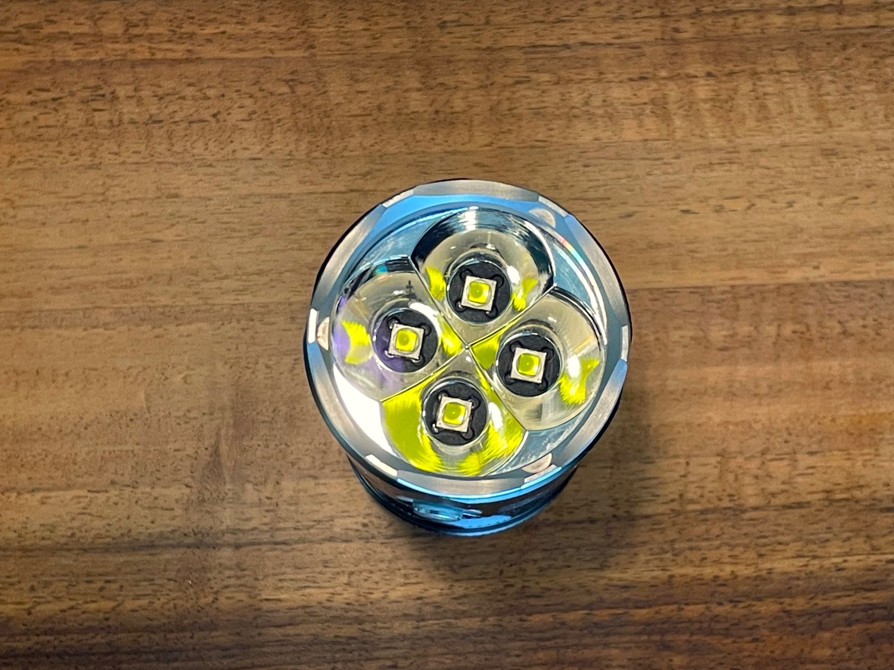 NiteCore Lampade: LED Taschenlampe Nitecore TM06S – Usato da Uznach venduto da ifml 2