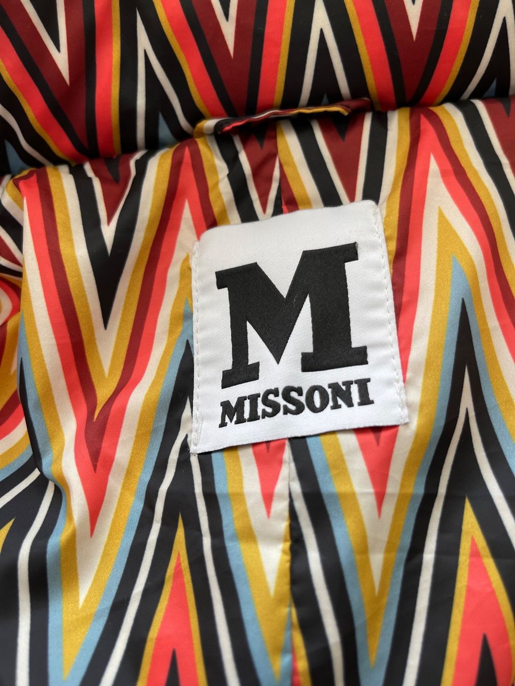 Missoni Cappotti: Original Missoni Daunenmantel – Usato da Ruggell venduto da expoli 5