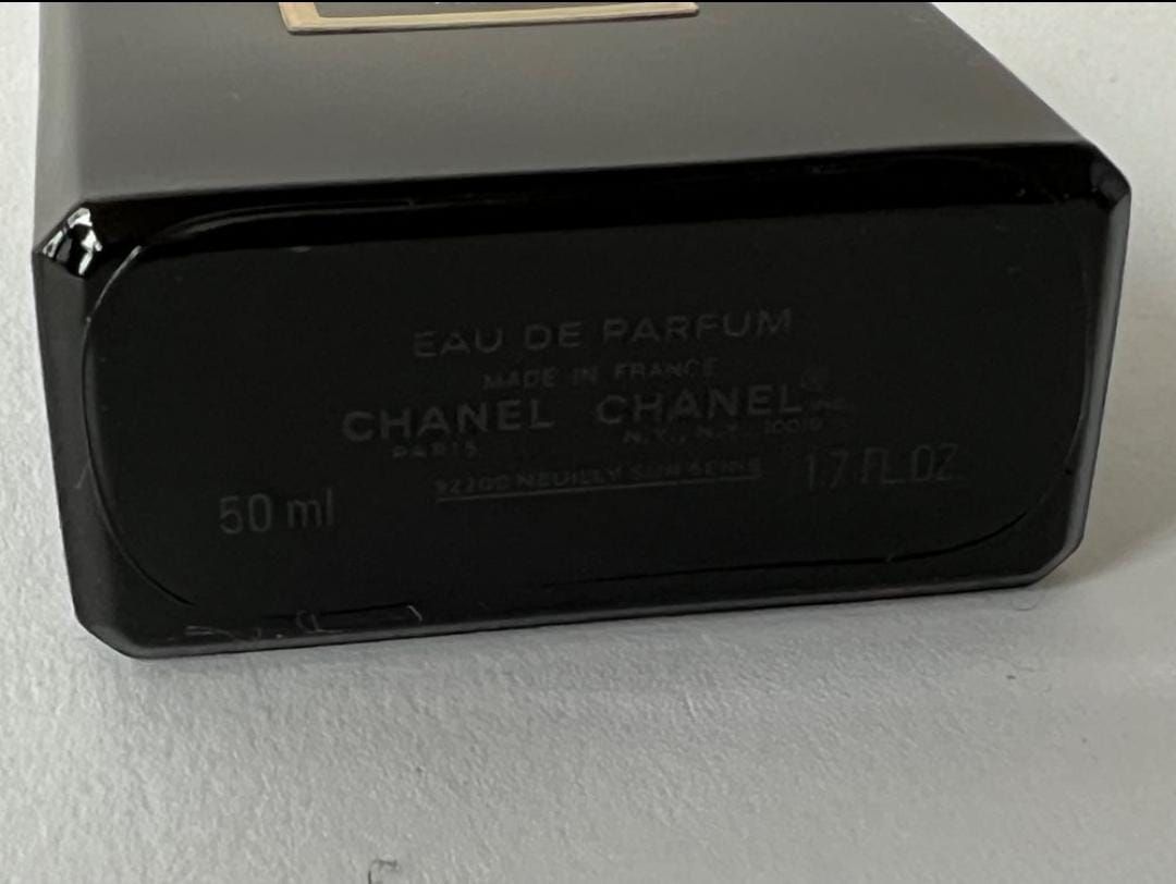 Chanel Profumi & Eau de Toilette: Eau de Parfum CHANEL Coco Noir 50ml – Usato da Kestenholz venduto da Porsche117 1