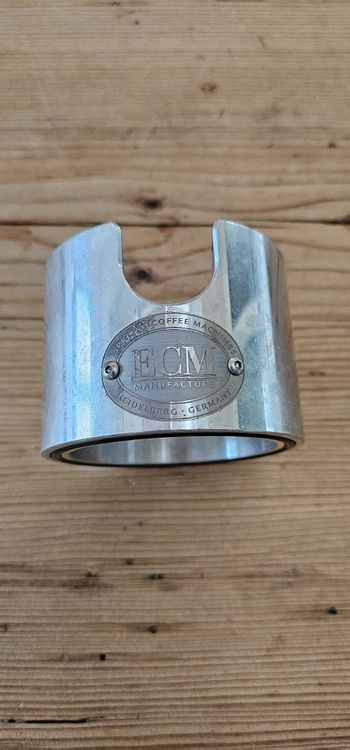 ECM Manufacture Kaffeemaschinen & Espressomaschinen: ECM Tamperstation Aluminium poliert – Gebraucht aus Wichtrach von dundeee 2