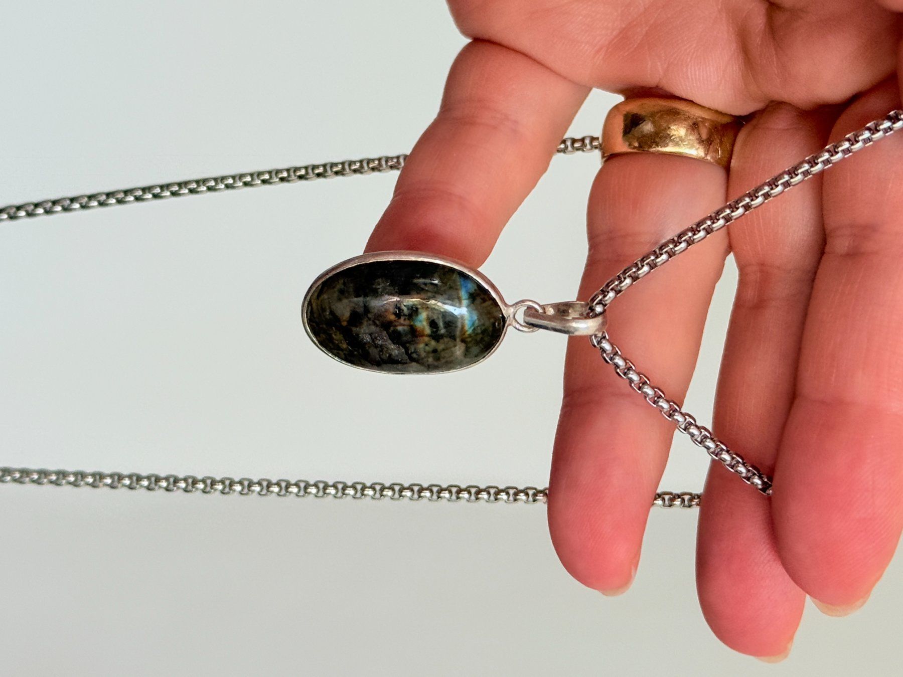 Catenine: Fashionable labradorite necklace – Nuovo e nell'imballaggio originale da Genève venduto da AGBERG 6