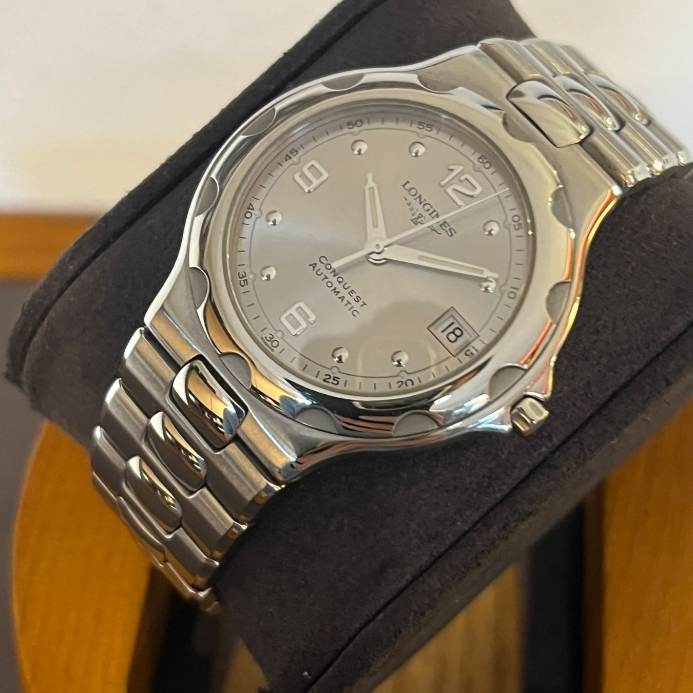 Longines Montres: Longines Conquest Automatic Date Silver Dial L1.634.4 – D'occasion à Carouge GE par Watchaser 8