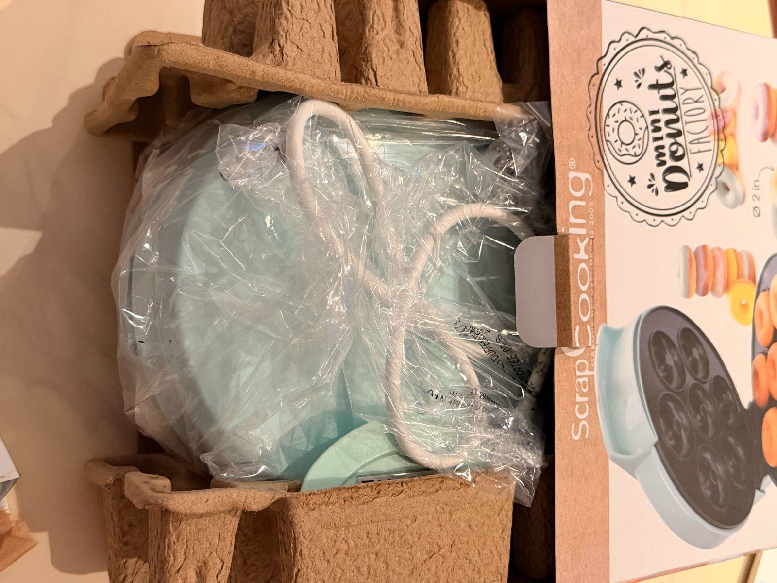 Elettrodomestici da cucina: Machine a mini donuts ScrapCooking, NEUVE en boite – Nuovo e nell'imballaggio originale da Jongny venduto da Poke-Riviera. 1