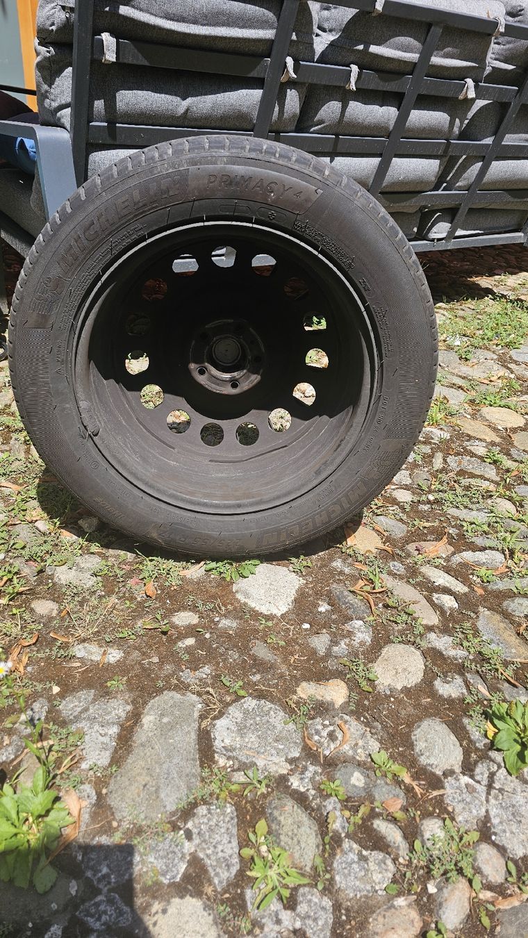 Pneus & Roues: 4 Roues complètes Michelin Primacy 4 225/55 R17 – D'occasion à Genève par Alloa 2
