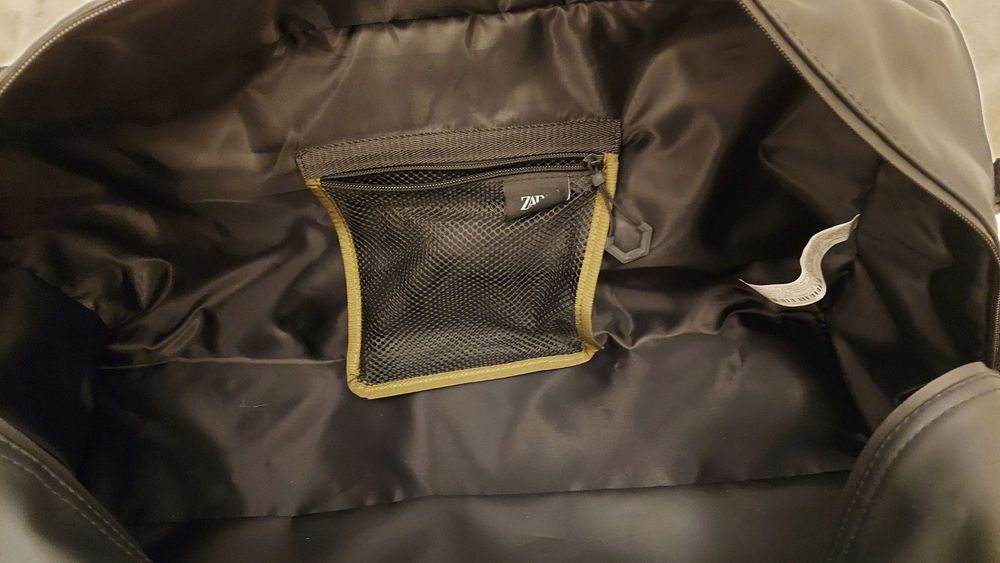 Zara Borse: Zara Reise-/Sporttasche wasserabweisend – Usato da Glattpark (Opfikon) venduto da Sterling.Shamrock 3