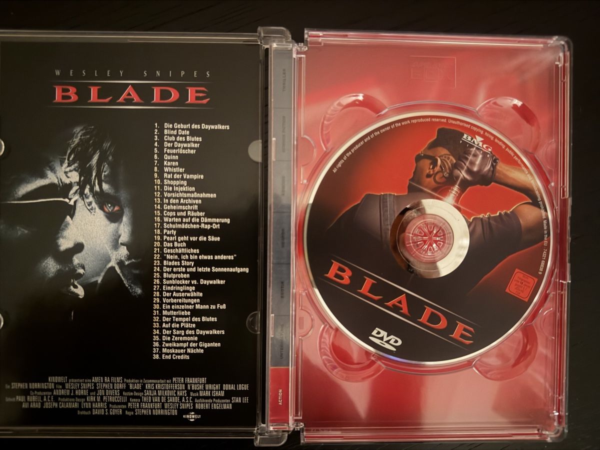 Alle DVDs: Blade Deluxe Widescreen Edition guter Zustand – Gebraucht aus Lausen von EisAmStiel94 2