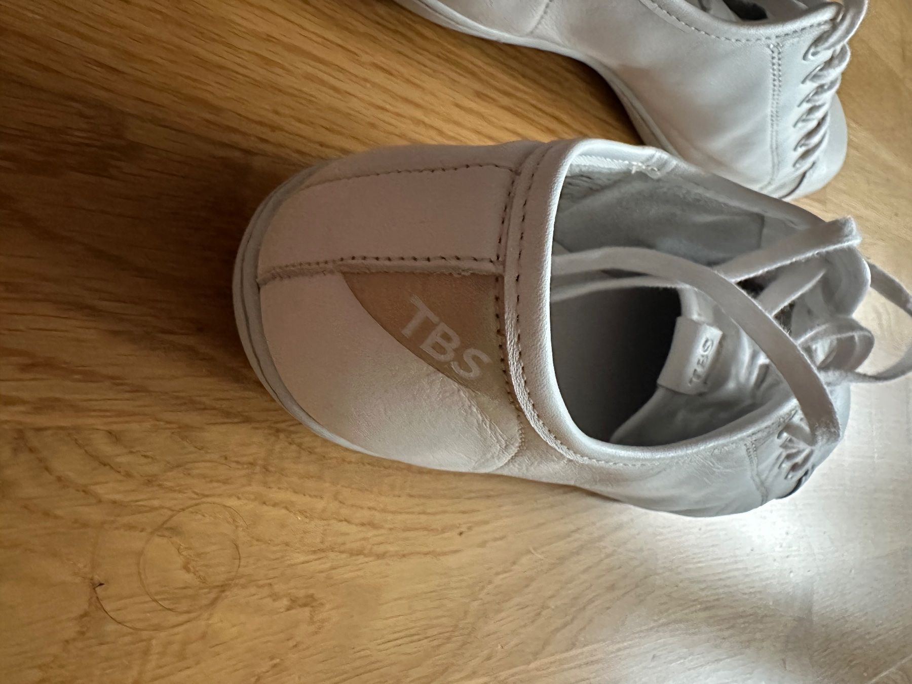 TBS Damenschuhe: Leder schuhe weiss – Gebraucht aus Zürich von jus_ng9n 2
