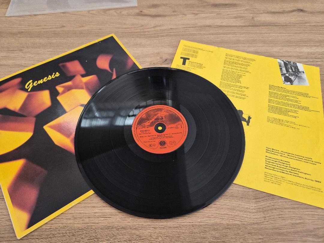 Dischi in vinile: Schallplatte / LP Genesis "Genesis" 1983 mit Punkt ... läuft – Difettoso da Dielsdorf venduto da Haesi0 2