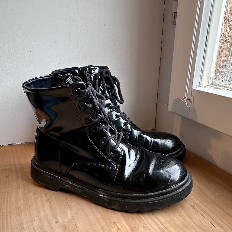 Scarpe per ragazze: Lackstiefel Mädchen 36 – Usato da Malans GR venduto da aicul31