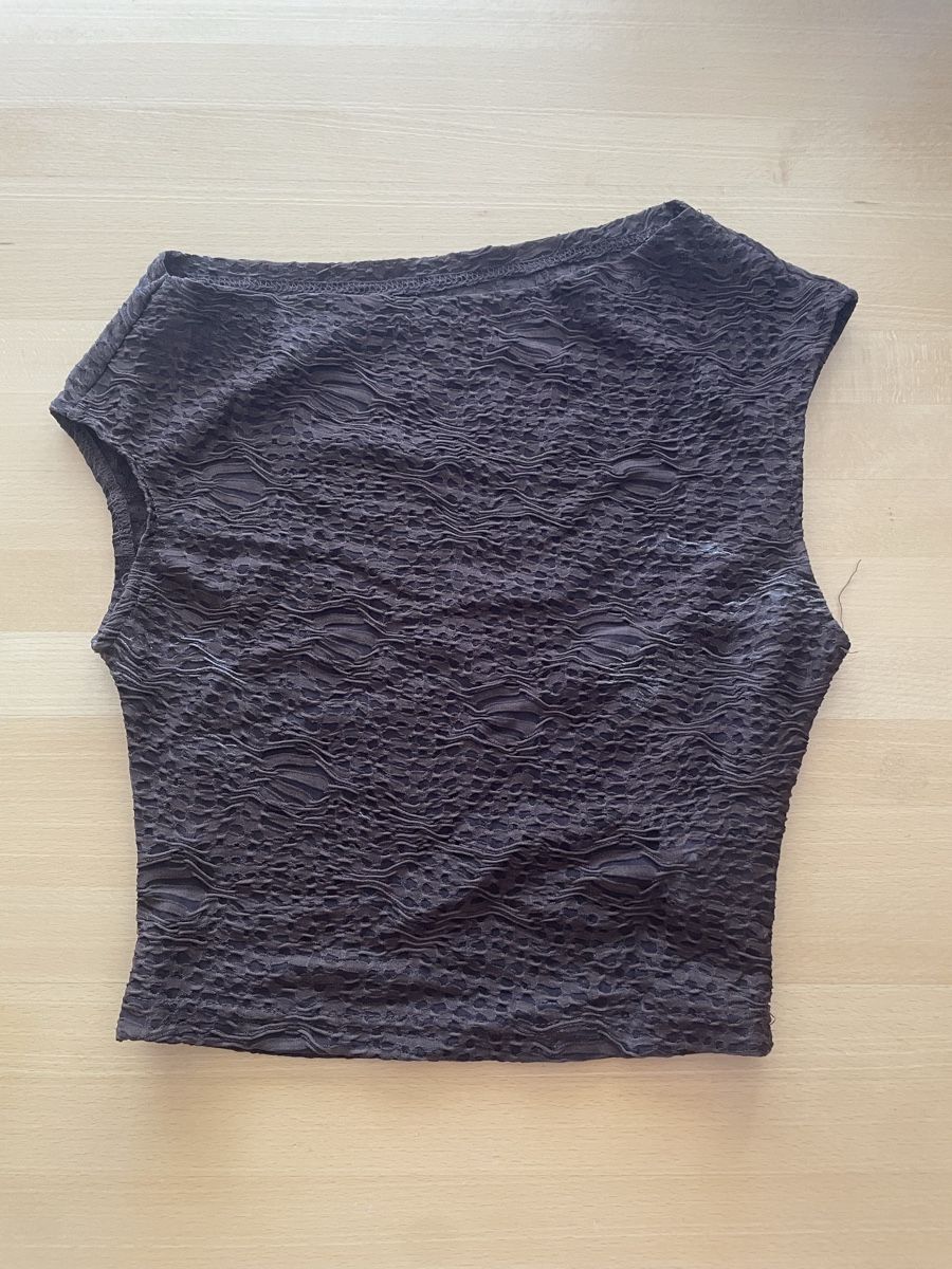 Tops: Top Crop Texturé Noir Sans Manches – Gebraucht aus Bussigny von Z.seller