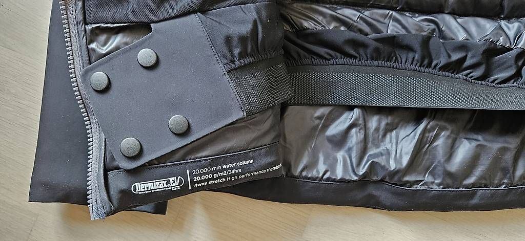 Dainese Giacche: Dainese Daunenjacke Gr. S NEU – Nuovo (secondo la descrizione) da Baden venduto da Boomer76 1