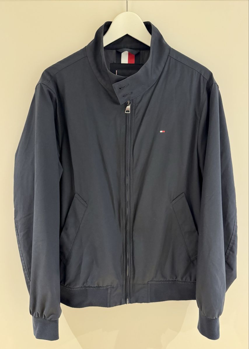 Tommy Hilfiger Jacken: Tommy Hilfiger Jacke – Gebraucht aus Rüdtligen von KN65