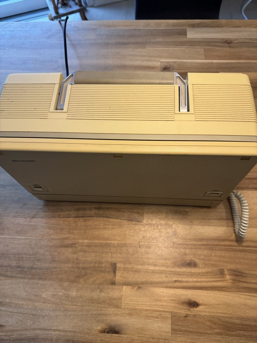 Sharp Notebook: Sharp PC-7221 Vintage Portable Computer – Usato da Kilchberg ZH venduto da hen_ml78 3