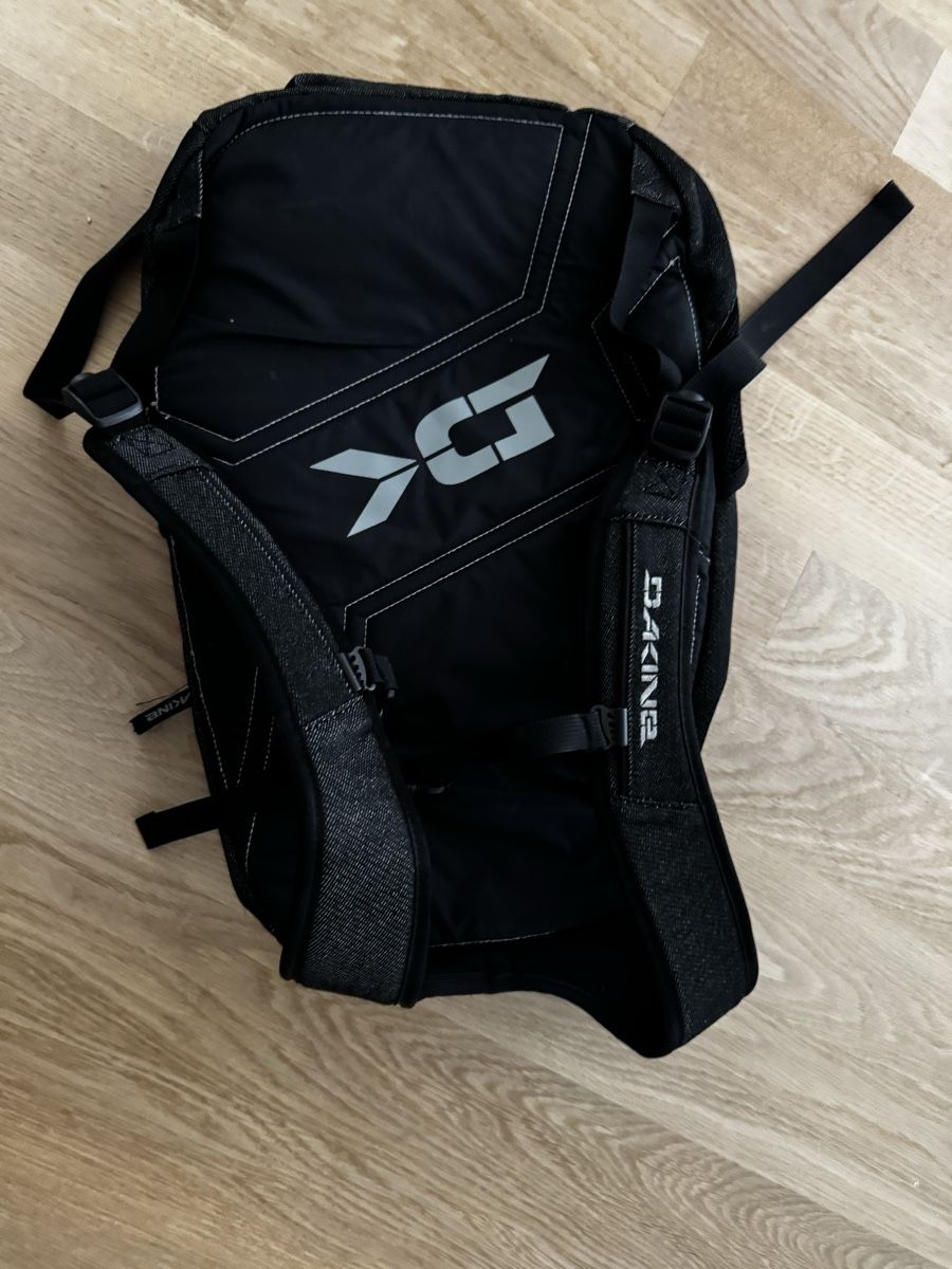 Dakine Zaini: Rucksack Marke Dakine – Usato da Siegershausen venduto da deb_zcd8 1