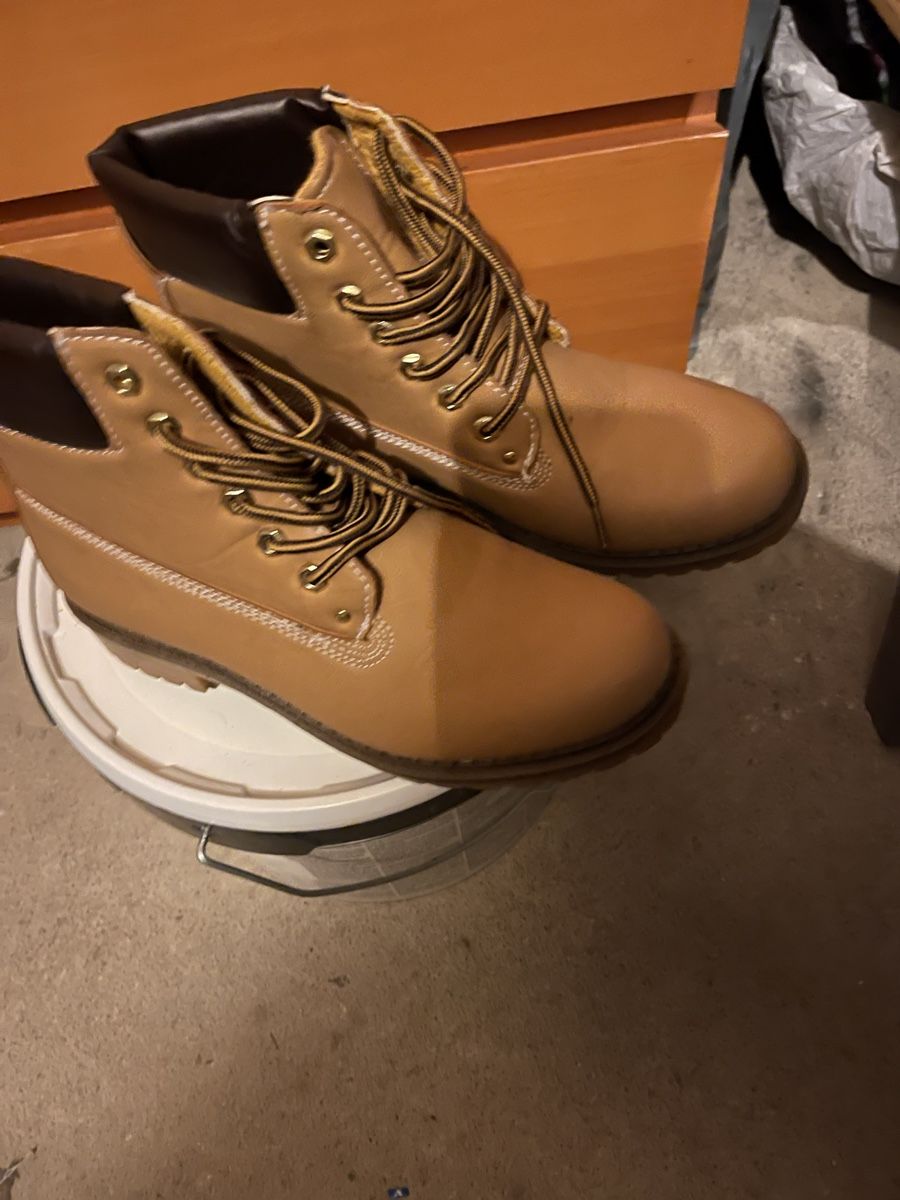 Damenschuhe: Wunderschöner Damen Stiefel Grösse: 39 – Neu (gemäss Beschreibung) aus Benglen von Shamily