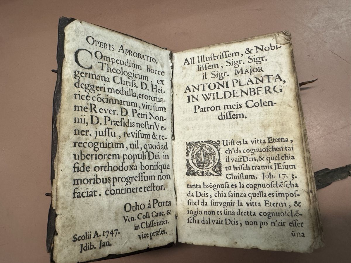 Libri: Buch antiquarisch Leder Einband mit Schliessen  – Usato da Chur venduto da Meriva0 3
