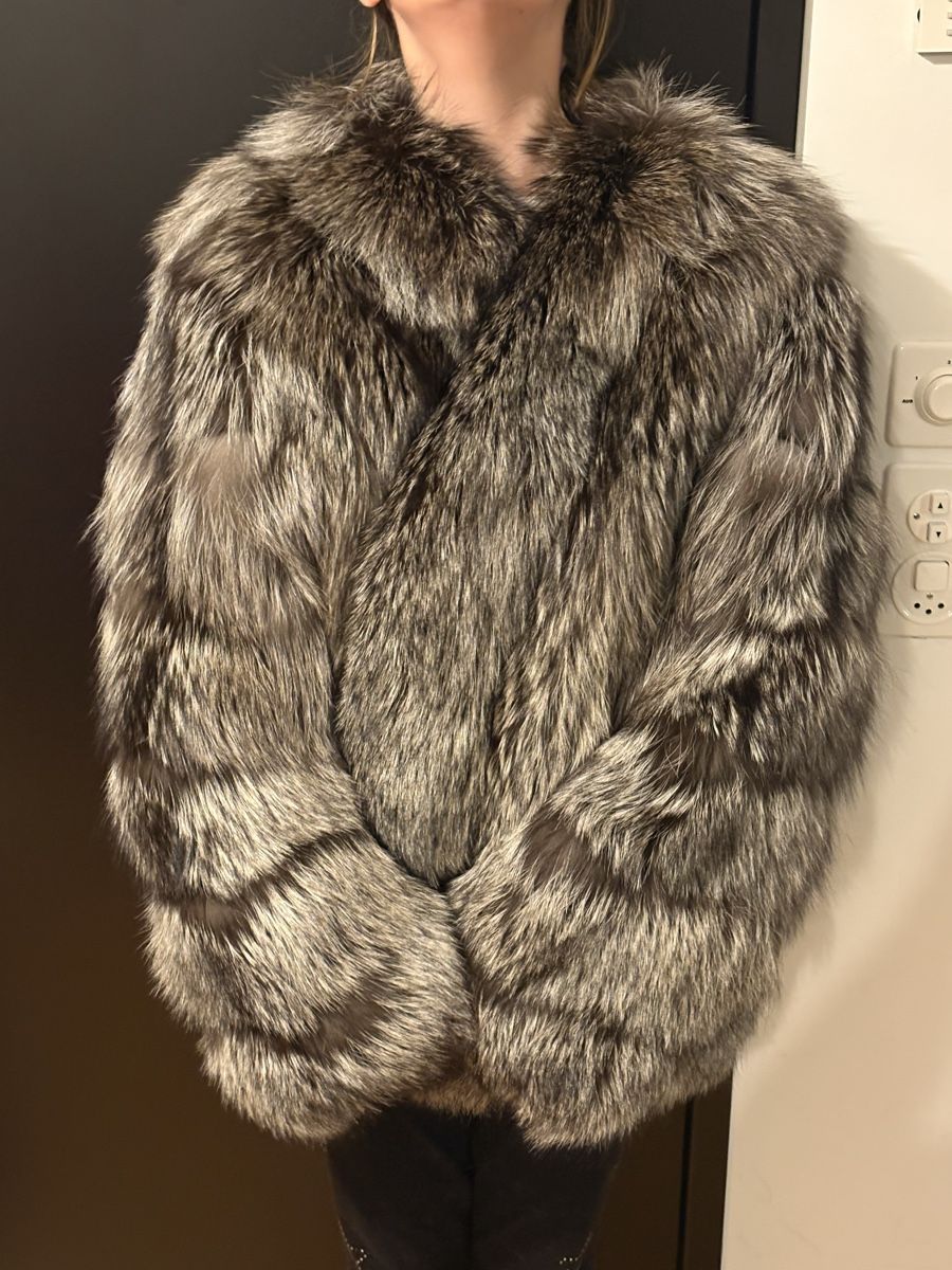 Cappotti: Exquisite fox fur coat – Nuovo (secondo la descrizione) da Zürich venduto da lin_9kwb 3