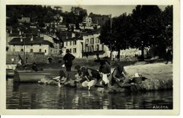 Ascona 1929 - Waschtag am See