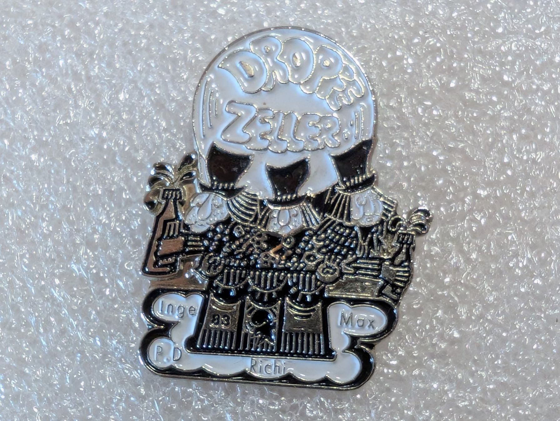 Plaketten & Abzeichen: Ansteckpin 260: Dropfe Zeller – Gebraucht aus Oppligen von Pin-Fall-Shop