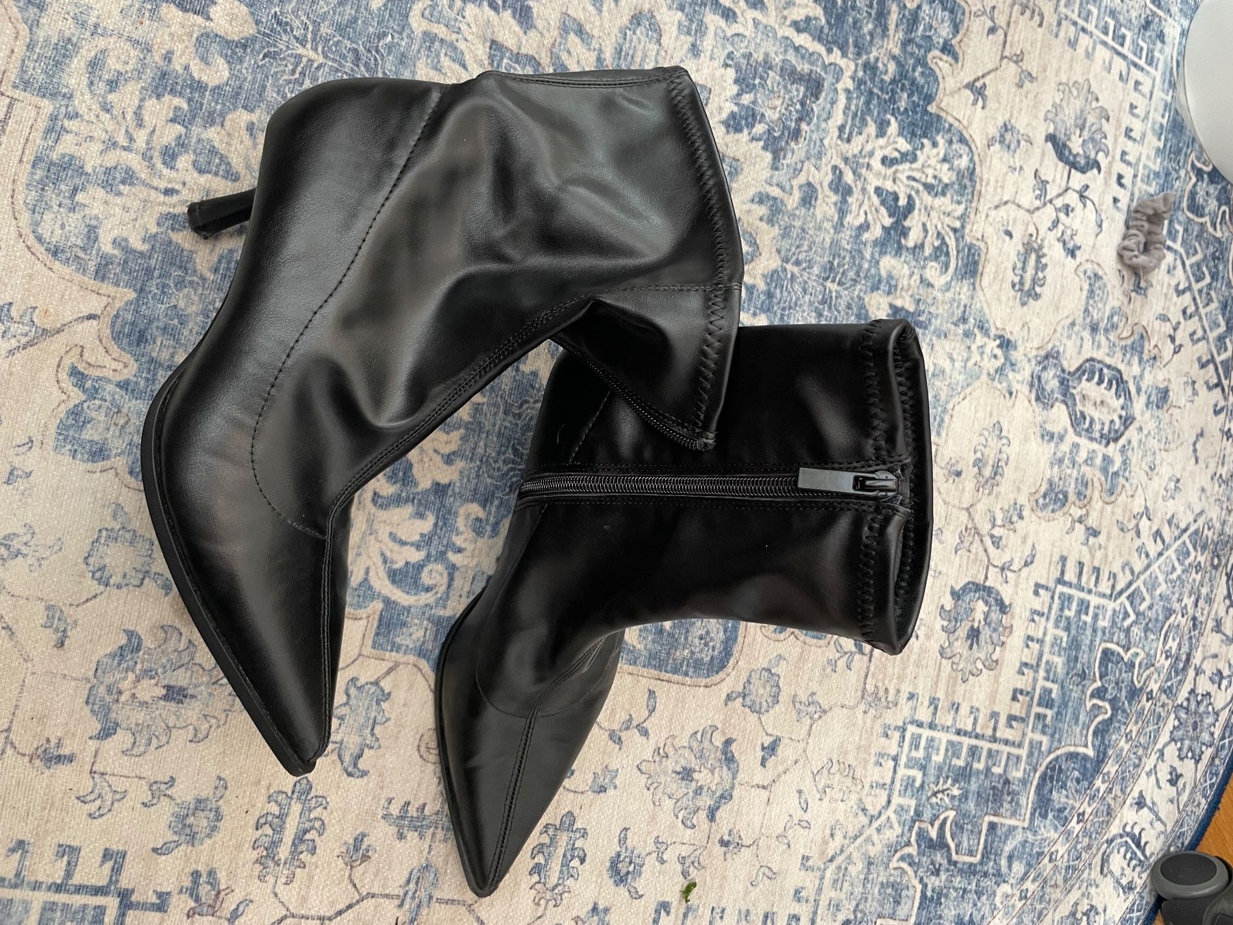 Stradivarius Chaussures femmes: black Boots – Neuf (Voir description) à St. Gallen par celiinecosta 2
