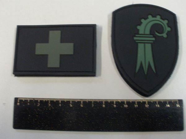 Schweizer Armee Placchette & Badge: 2 Badges Tac BL + CH – Nuovo (secondo la descrizione) da La plaine venduto da 762