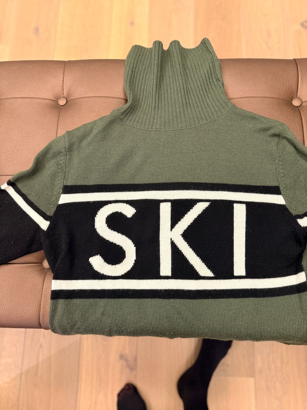 Maglioni & Felpe: Perfect Moment Ski Pullover , Grösse M, Top! – Usato da Wollerau venduto da Falou_Sch 1
